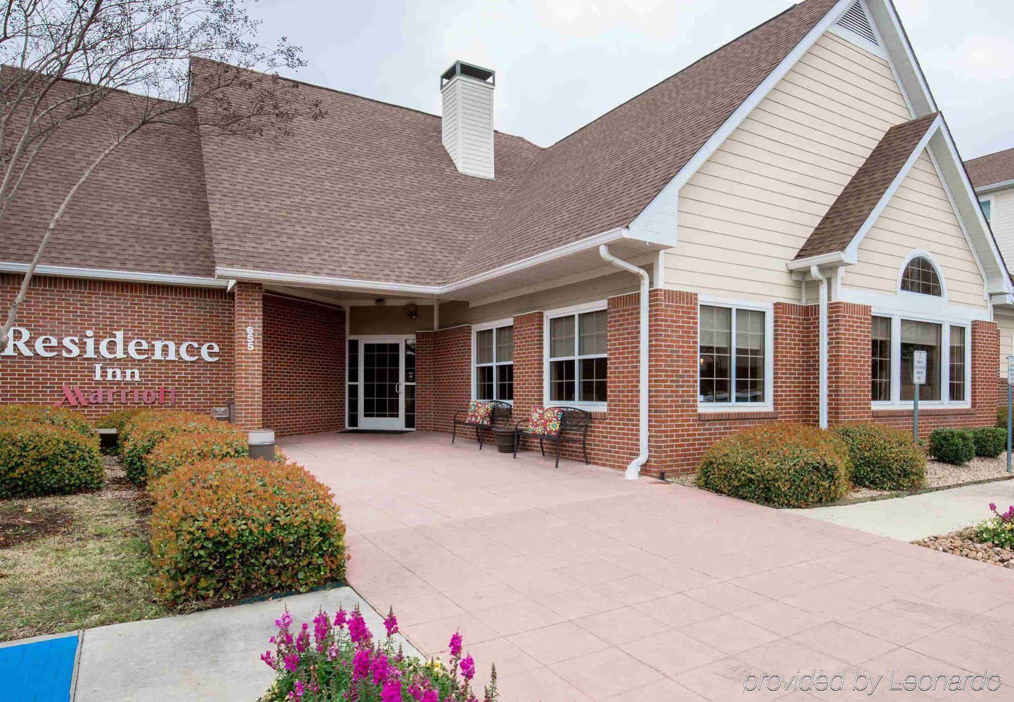 Residence Inn Houston North Экстерьер фото