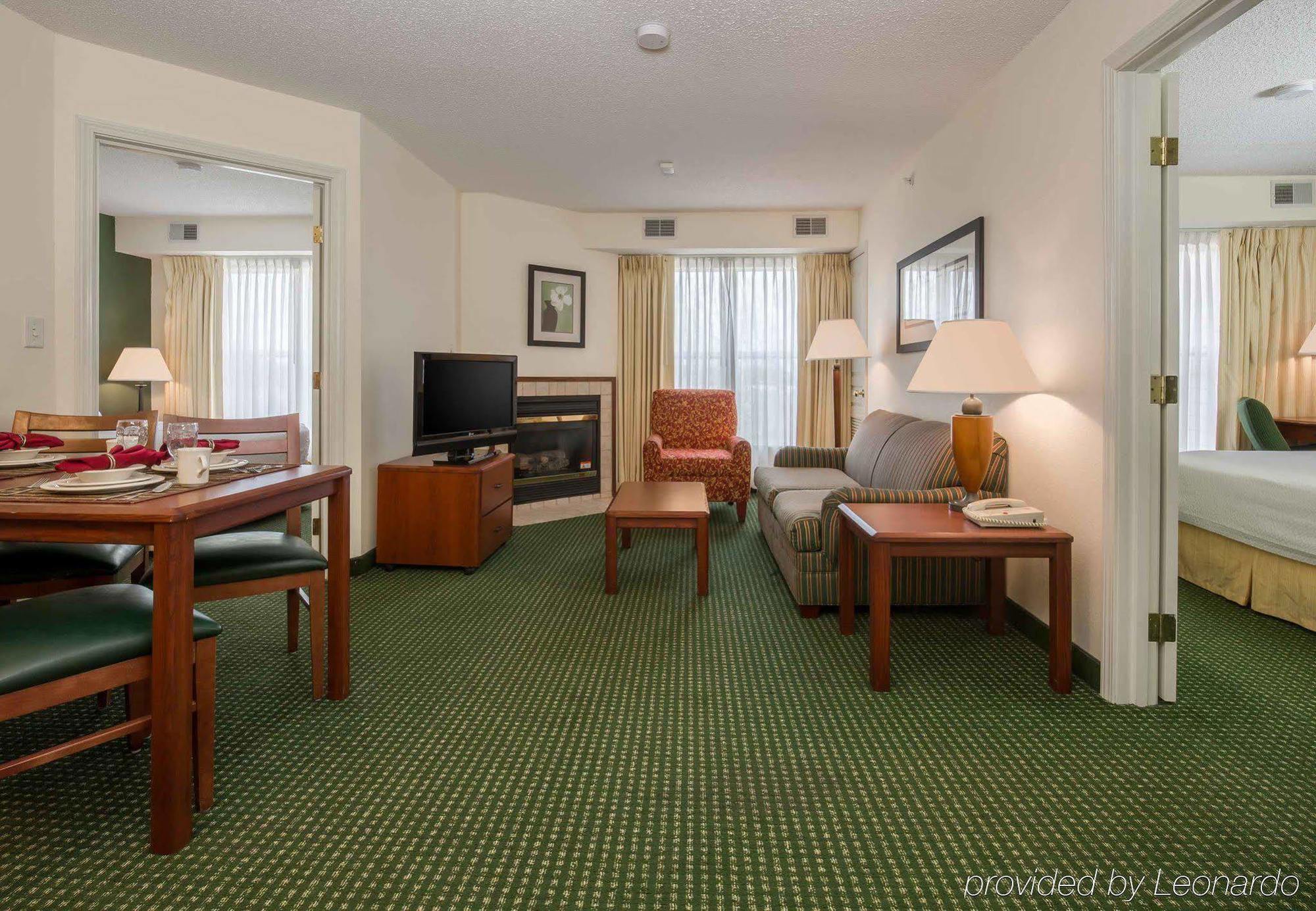 Residence Inn Houston North Экстерьер фото