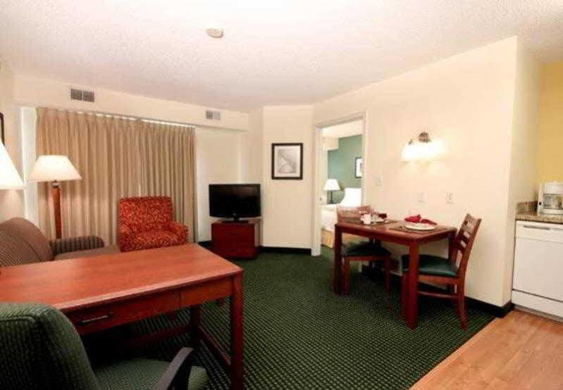 Residence Inn Houston North Экстерьер фото
